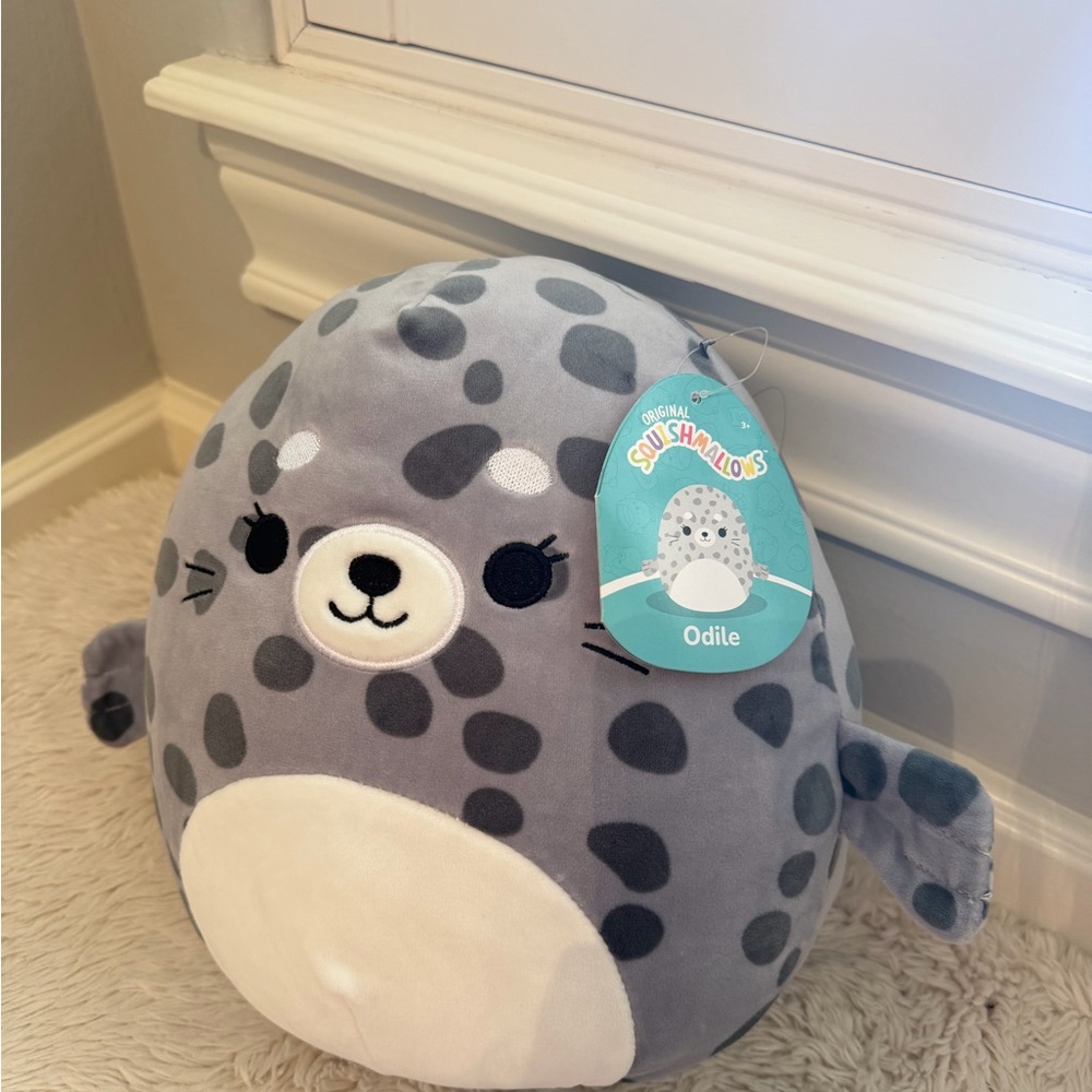 Squishmallows Odile Seal